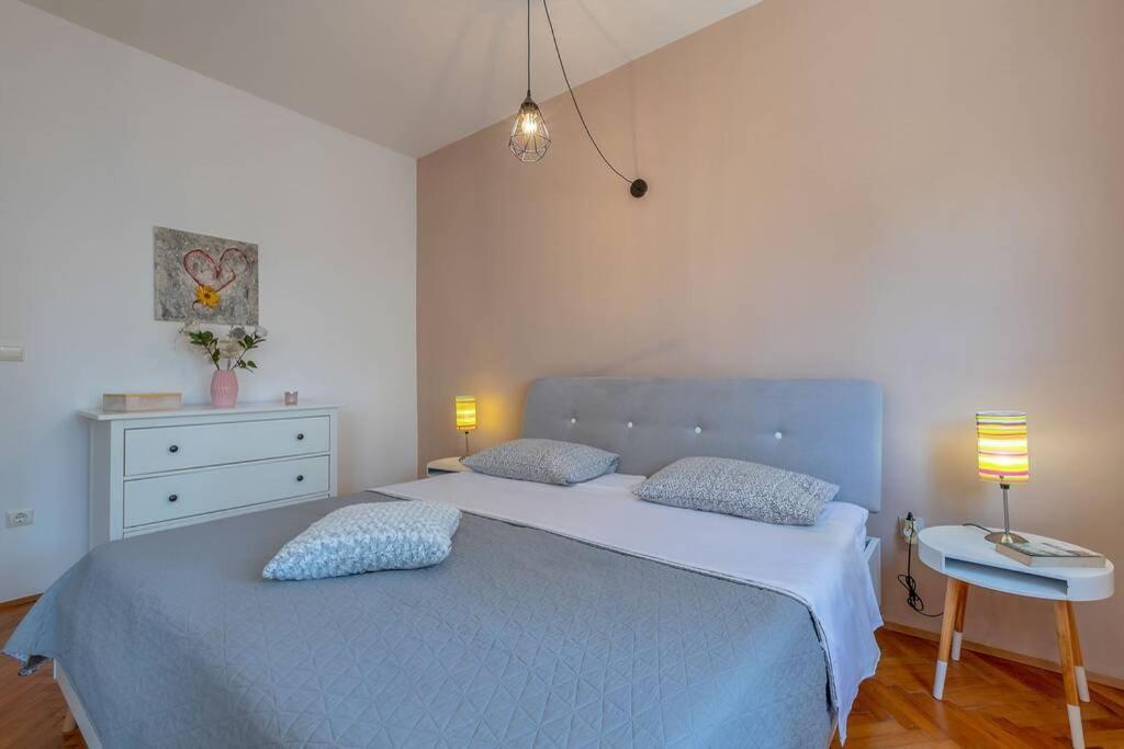 Villa House Pelini Pola Esterno foto