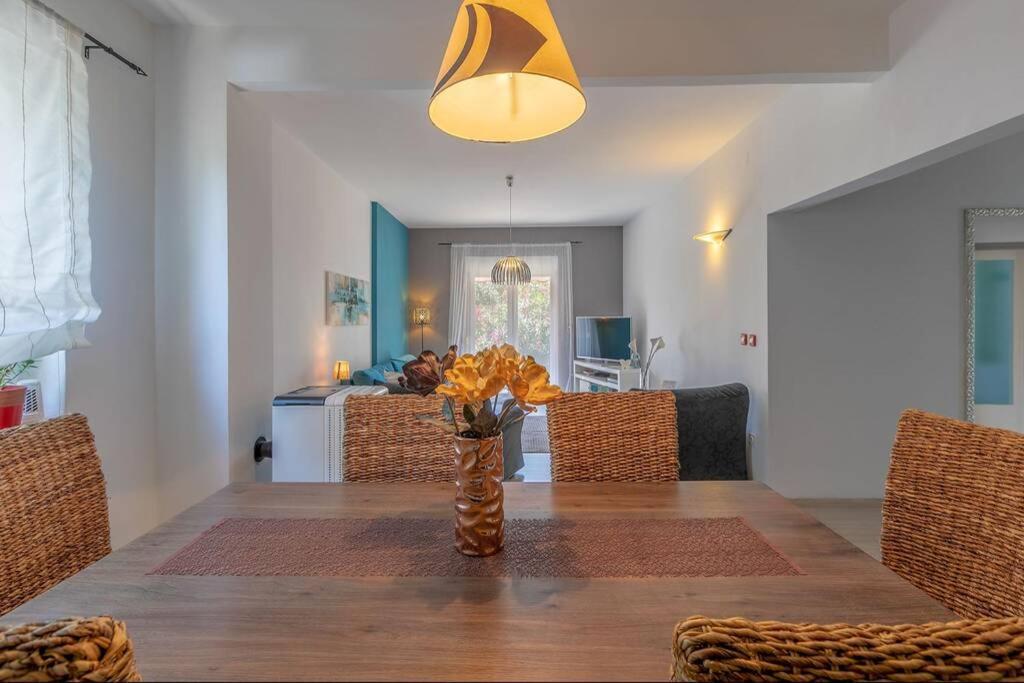 Villa House Pelini Pola Esterno foto